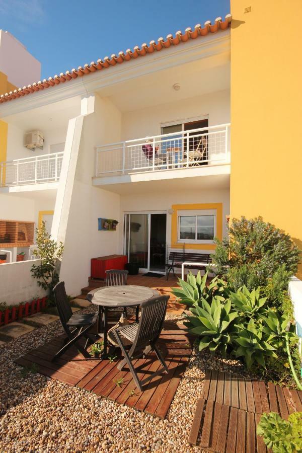 Surf House Baleal Bed & Breakfast Exterior photo